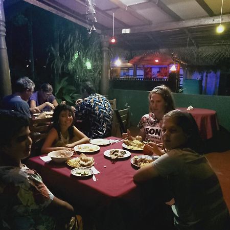 Sunrise Guest House & Restaurant Tangalle Esterno foto